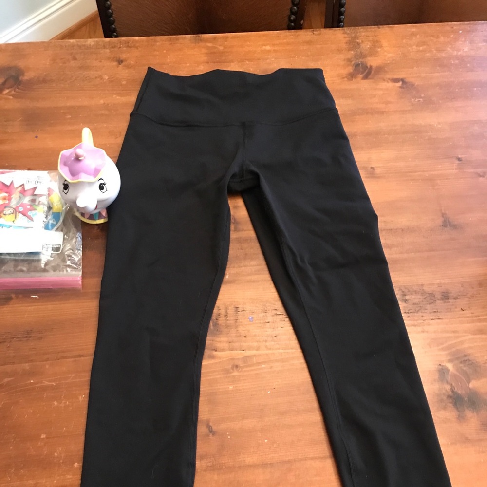 Lululemon full luon size 8!